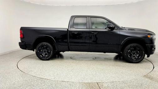 Diamond Black Crystal Pearlcoat 2025 RAM 1500 Big Horn/Lone Star