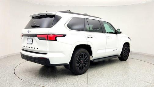 2024 Toyota Sequoia SR5