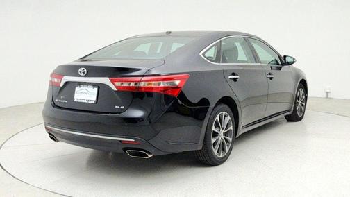 2017 Toyota Avalon XLE