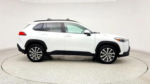 Wind Chill Pearl 2024 Toyota Corolla Cross XLE