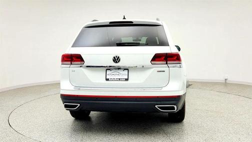 Pure White 2021 Volkswagen Atlas 2.0T SE w/Technology 4MOTION