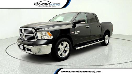 Brilliant Black Crystal Pearlcoat 2017 RAM 1500 Big Horn