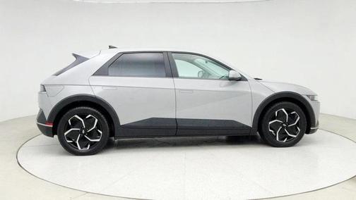 2022 Hyundai IONIQ 5 SE