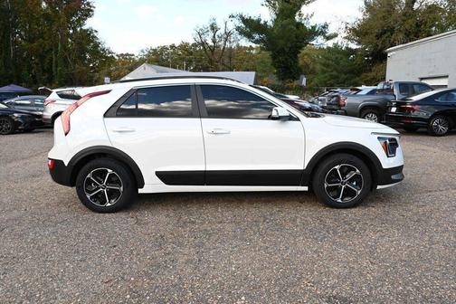 2025 Kia Niro EX