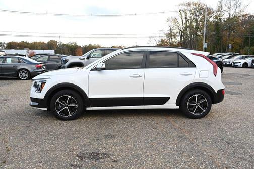 2025 Kia Niro EX