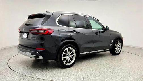 Dark Graphite Metallic 2022 BMW X5 xDrive40i