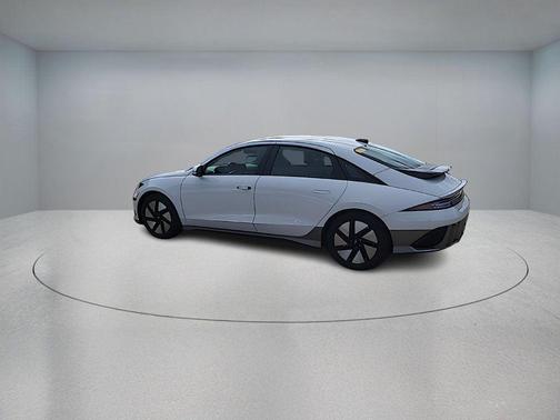 2024 Hyundai IONIQ 6 SE