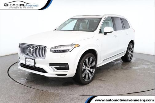 2024 Volvo XC90 Recharge Plug-In Hybrid T8 Plus Bright Theme 7-Seater