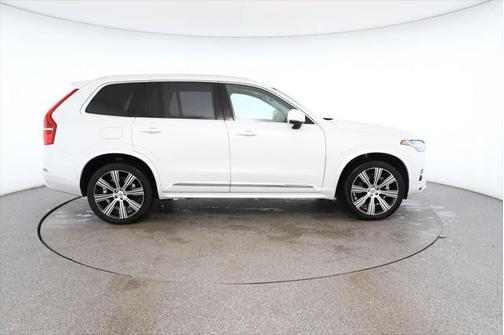 2024 Volvo XC90 Recharge Plug-In Hybrid T8 Plus Bright Theme 7-Seater