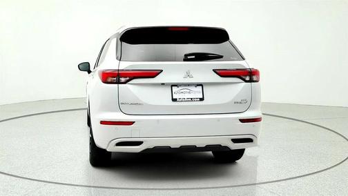 White Diamond 2023 Mitsubishi Outlander PHEV SEL