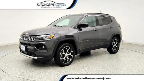 Baltic Gray Metallic Clearcoat 2024 Jeep Compass Limited