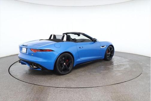 2018 Jaguar F-TYPE R