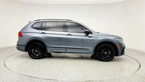 2022 Volkswagen Tiguan 2.0T SE R-Line Black 4MOTION