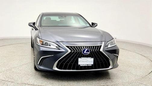 2022 Lexus ES 300h Premium