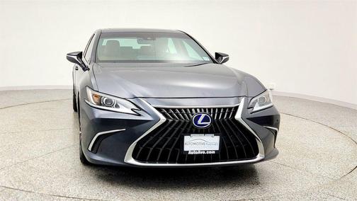 2022 Lexus ES 300h Premium