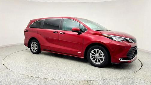 2021 Toyota Sienna XLE 7 Passenger