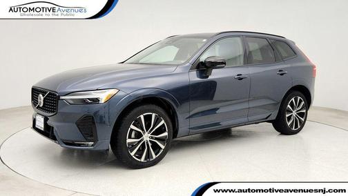 2024 Volvo XC60 B5 Plus Dark Theme