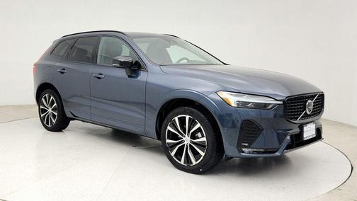 2024 Volvo XC60 B5 Plus Dark Theme