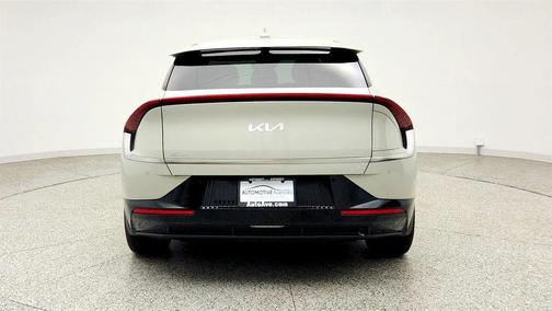 Glacier 2024 Kia EV6 Wind