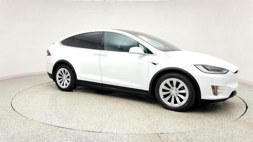 2020 Tesla Model X Long Range Plus AWD w/ 6 Seat Interior & 20'' Slipstream Wheels