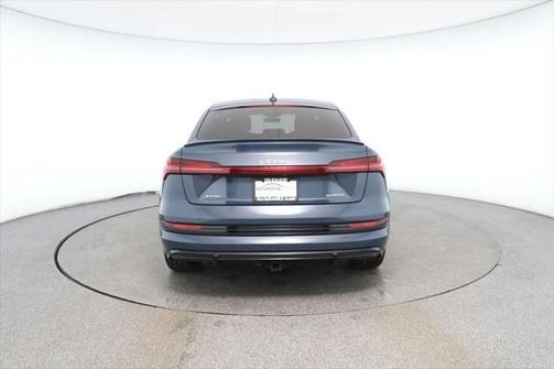 2022 Audi e-tron Sportback S line Prestige