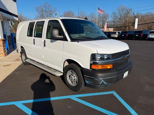 2024 Chevrolet Express 2500 RWD 2500 Regular Wheelbase WT