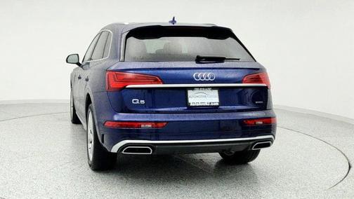 2024 Audi Q5 45 S line Prestige