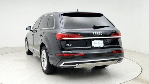2024 Audi Q7 45 Premium