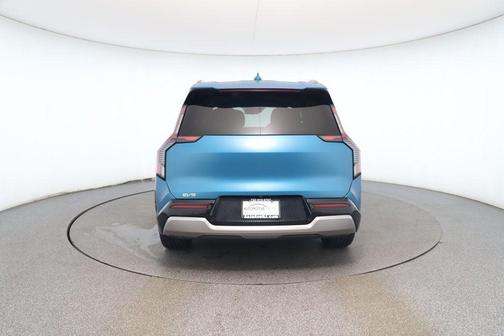 2024 Kia EV9 Land
