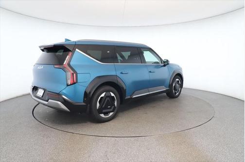 2024 Kia EV9 Land