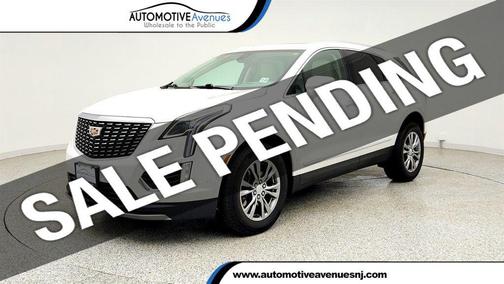 Crystal White Tricoat 2021 Cadillac XT5 Premium Luxury