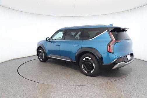 2024 Kia EV9 Land