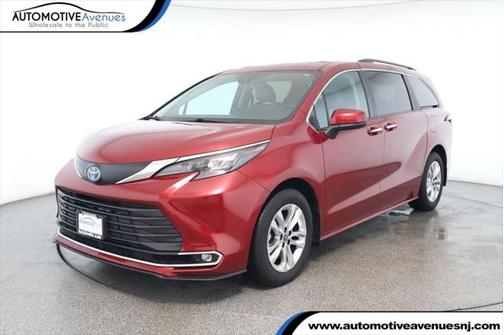 2024 Toyota Sienna XLE 7 Passenger