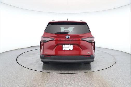 2024 Toyota Sienna XLE 7 Passenger