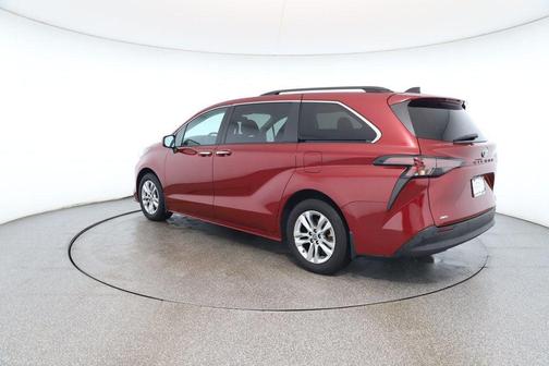 2024 Toyota Sienna XLE 7 Passenger