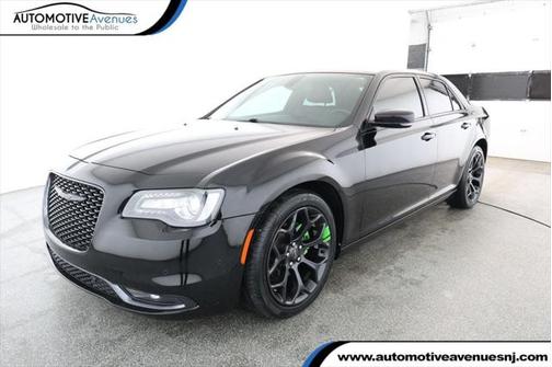 2019 Chrysler 300 S