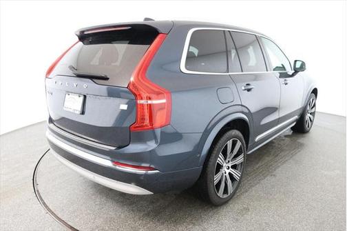 2022 Volvo XC90 Recharge Plug-In Hybrid T8 Inscription 7 Passenger