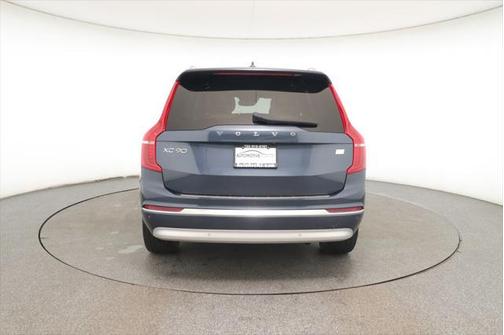 2022 Volvo XC90 Recharge Plug-In Hybrid T8 Inscription 7 Passenger