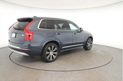 2022 Volvo XC90 Recharge Plug-In Hybrid T8 Inscription 7 Passenger