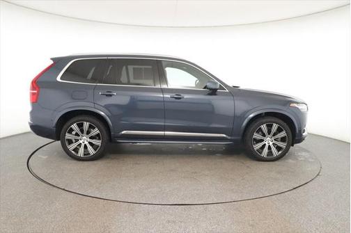 2022 Volvo XC90 Recharge Plug-In Hybrid T8 Inscription 7 Passenger