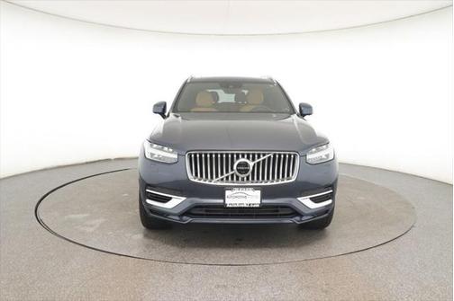 2022 Volvo XC90 Recharge Plug-In Hybrid T8 Inscription 7 Passenger