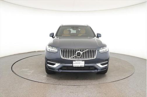 2022 Volvo XC90 Recharge Plug-In Hybrid T8 Inscription 7 Passenger