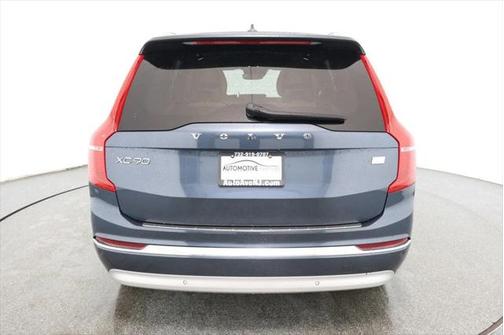 2022 Volvo XC90 Recharge Plug-In Hybrid T8 Inscription 7 Passenger