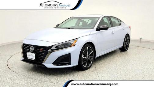 2023 Nissan Altima SR FWD