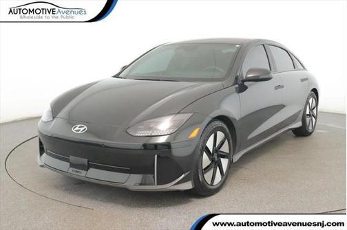 2023 Hyundai IONIQ 6 SE Standard Range