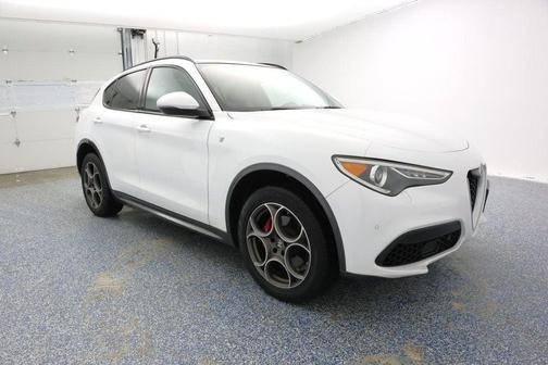 2022 Alfa Romeo Stelvio Ti