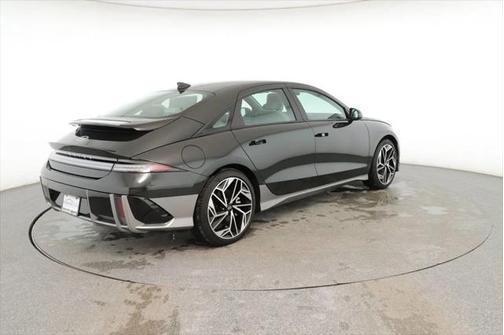 2023 Hyundai IONIQ 6 SEL