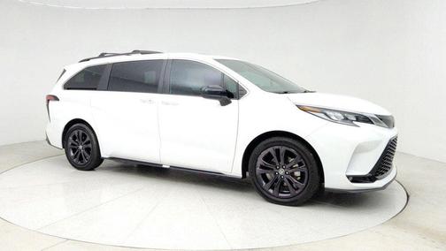 2023 Toyota Sienna XSE 7 Passenger