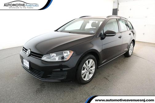 2017 Volkswagen Golf SportWagen TSI S