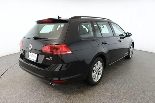 2017 Volkswagen Golf SportWagen TSI S